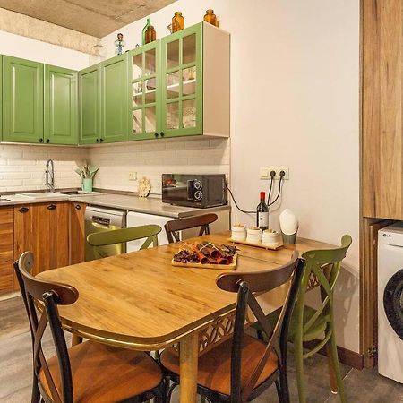 Veli Group Apartment Near White Bridge ° Kutaisi Esterno foto