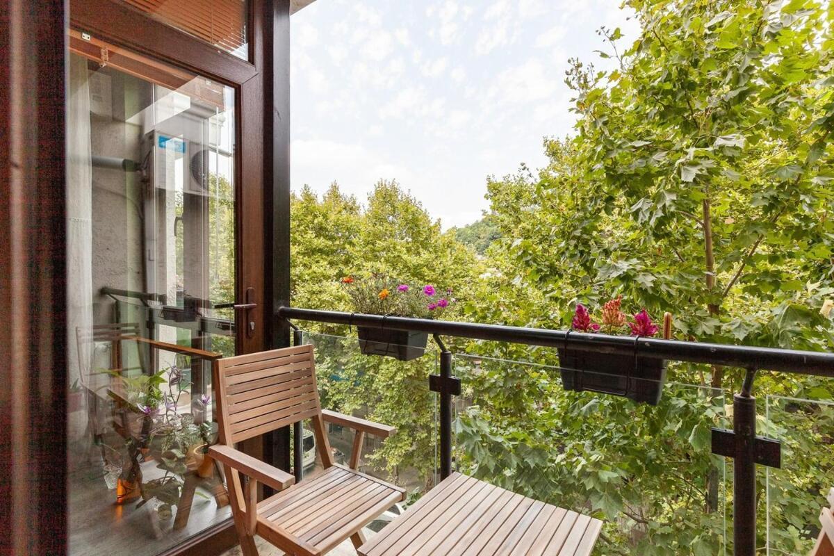 Veli Group Apartment Near White Bridge ° Kutaisi Esterno foto