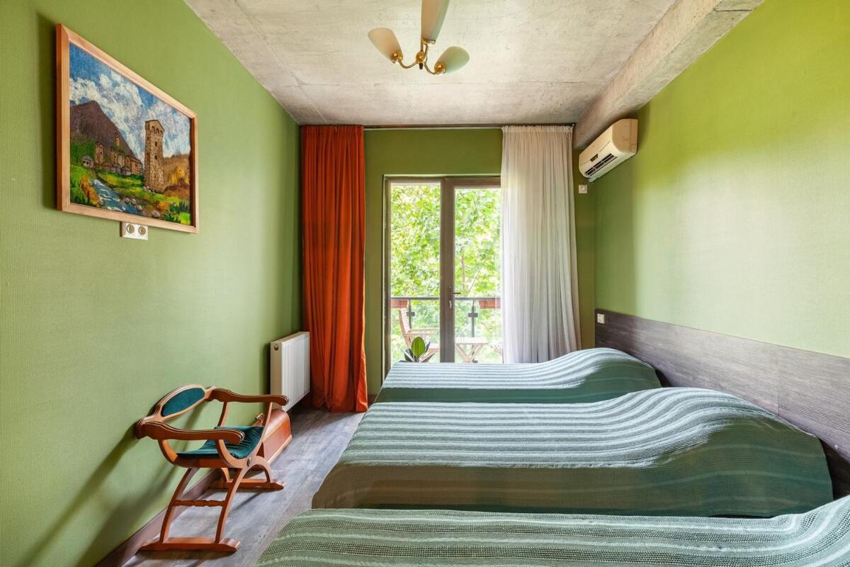 Veli Group Apartment Near White Bridge ° Kutaisi Esterno foto